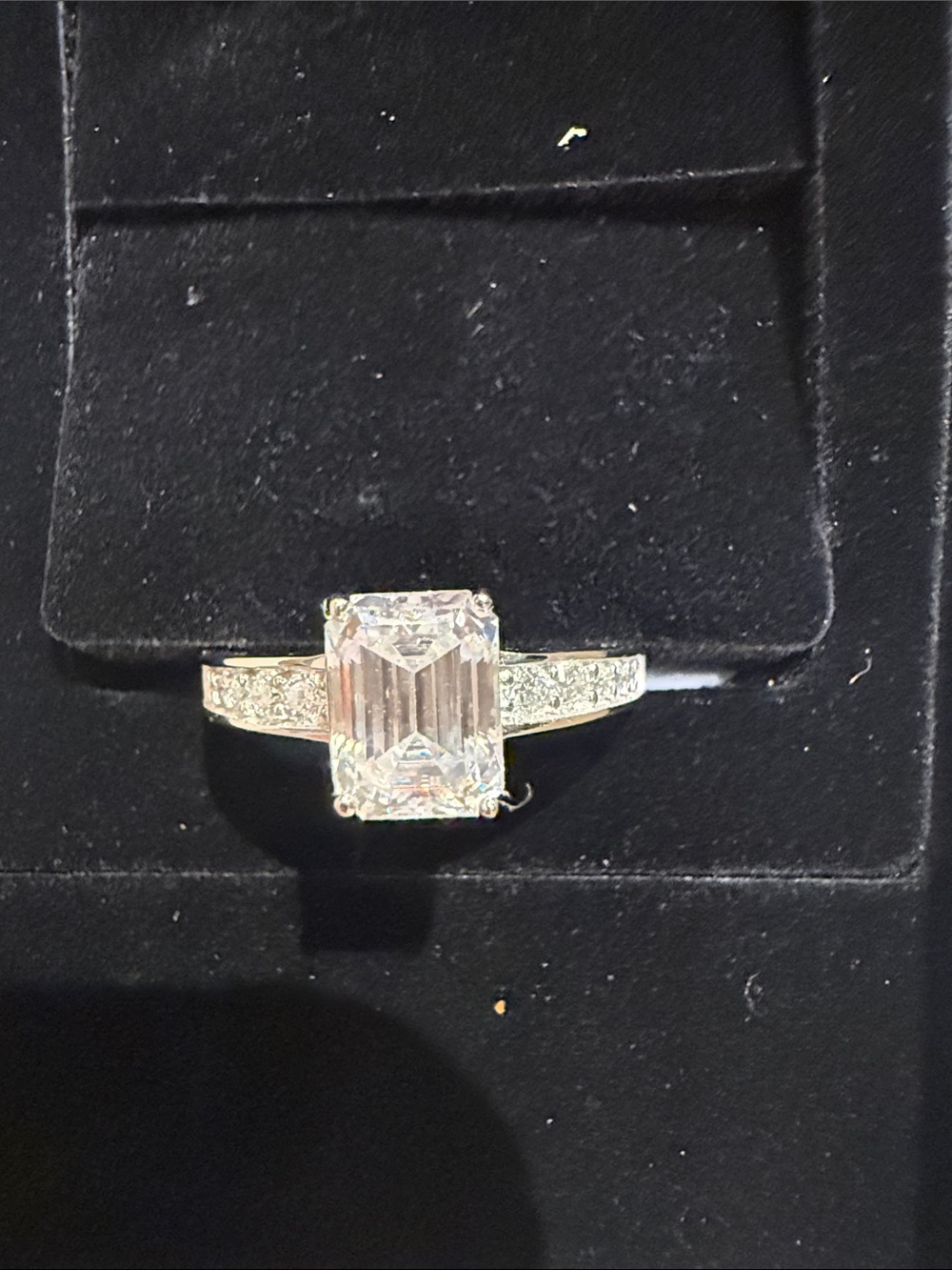 9.25 Sterling Silver Emerald Moissanite Stone Solitaire Ring with Round in band